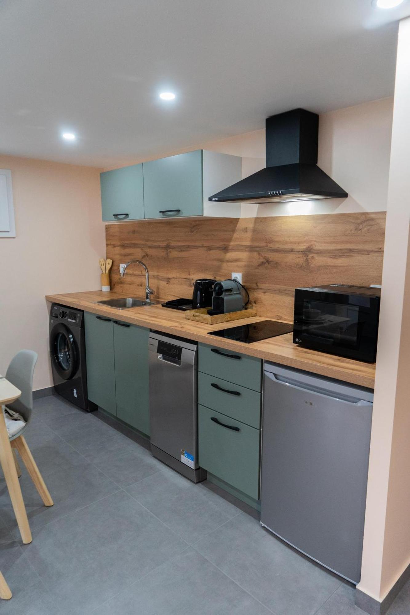 Appartement Cosy Le Lys Vert A 40Mn De Paris Dammarie-les-Lys Exterior photo